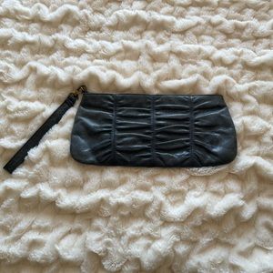 Hobo international ruched blue leather wristlet w interior pockets & card slots